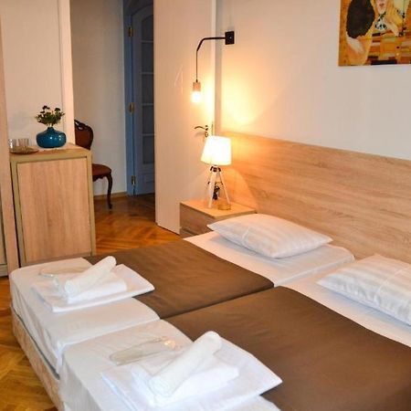 Piccolo Hotel Vake Тбилиси Экстерьер фото
