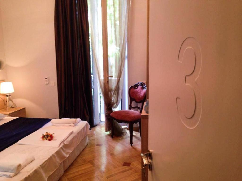Piccolo Hotel Vake Тбилиси Экстерьер фото